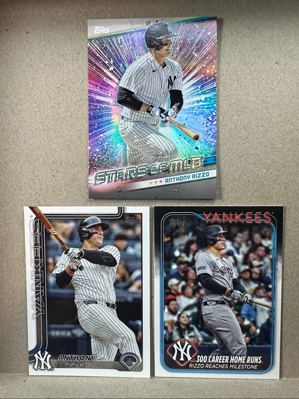 Anthony Rizzo lot of 12 (Cubs, Yankees) - Picture 8 of 13